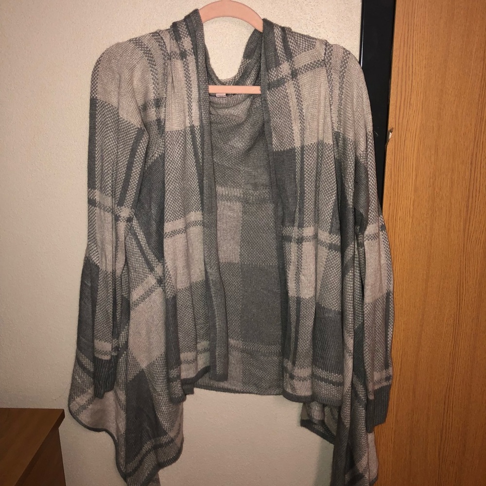 Large Grey checkered cardigan